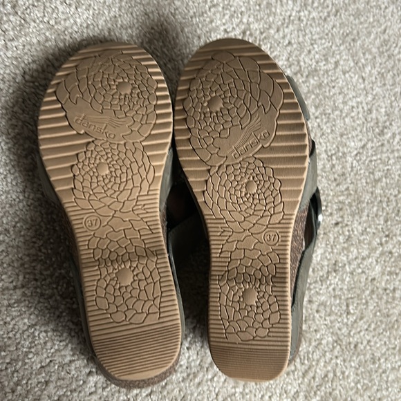 Dansko Susie Sandals - Picture 3 of 4